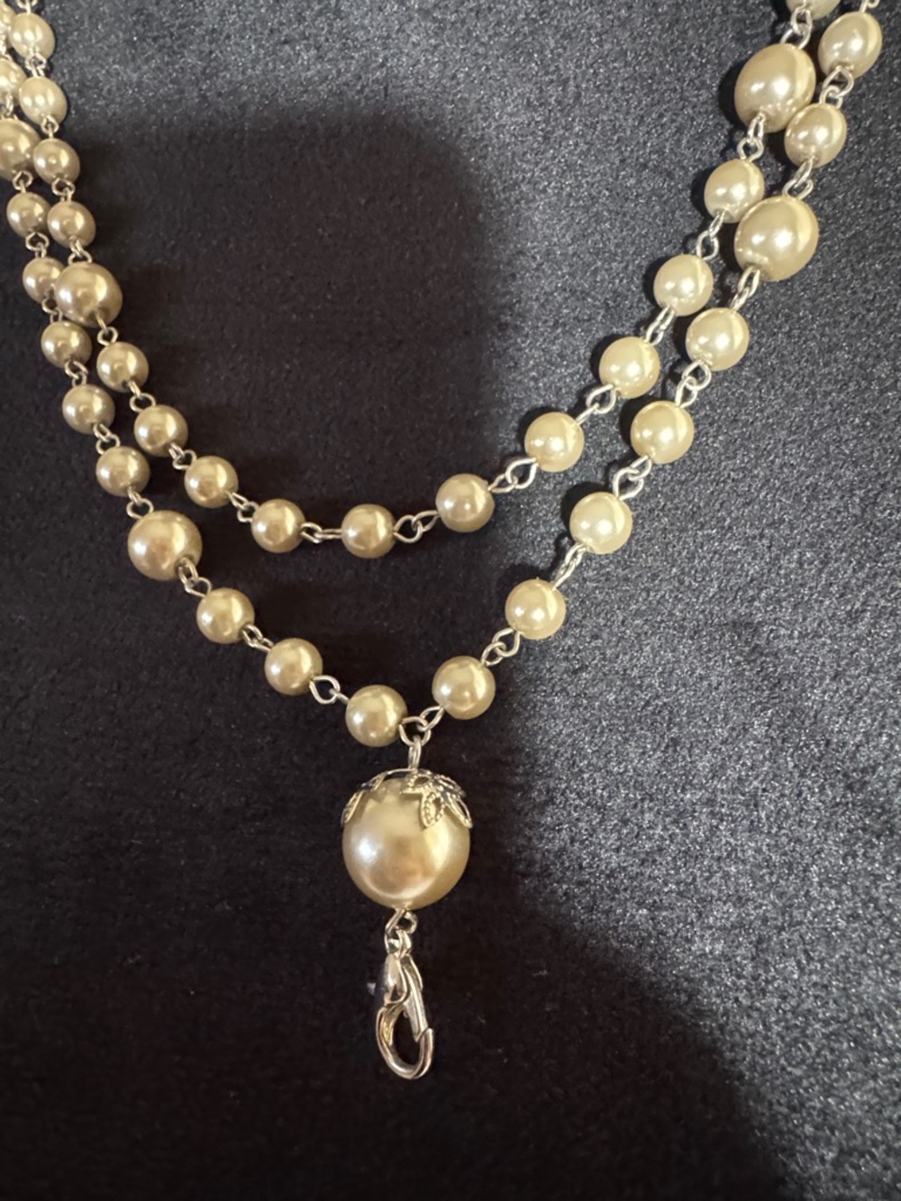 Jewel Kade Classic Cream Pearl Necklace with Silver Chain. - Picture 3 of 6